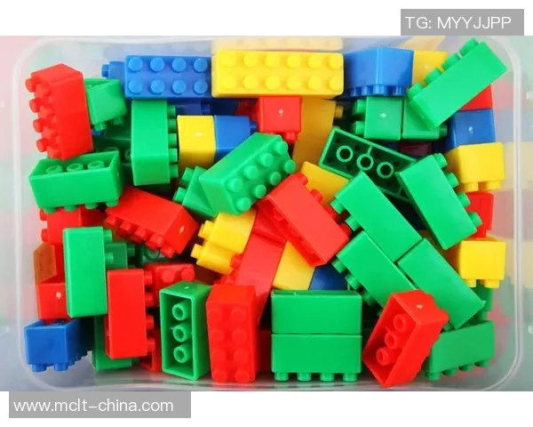 内马尔足球明星积木玩具助力孩子们的创造力与运动热情